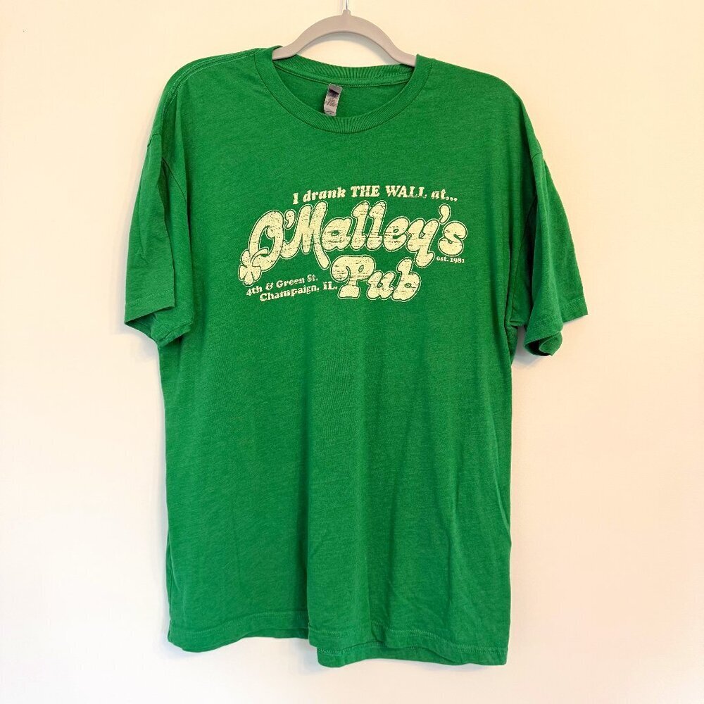🍀 O’Malley’s Pub Champaign IL Tee | Size XL